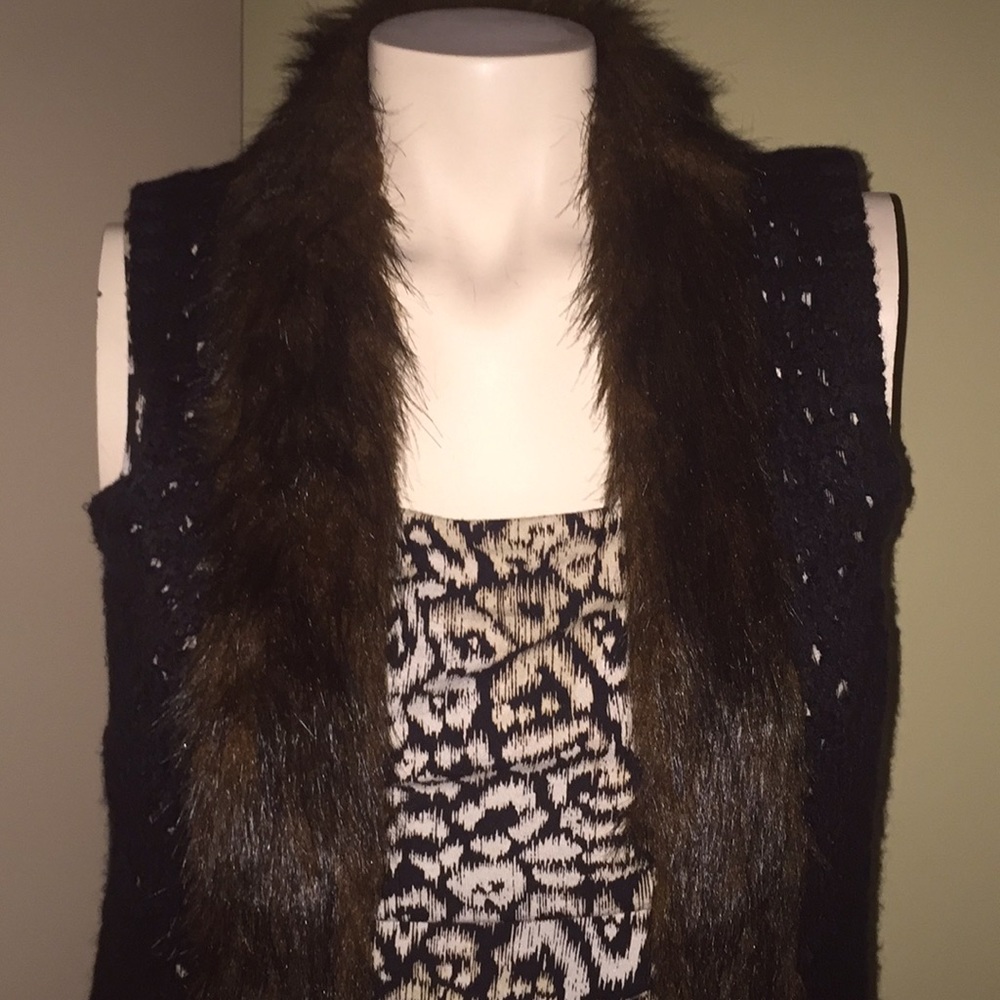 OFFERS COND. CATO KNITTED VEST SIZE S- EXCEL COND. - Picture 6 of 14